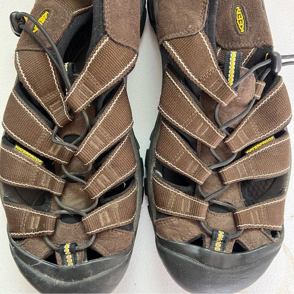Keen Newport Sandals Mens 12 Brown Leather Closed Toe Hiking Water Shoes Sport - Picture 4 of 4